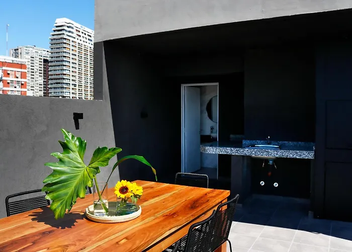 Deluxe One-Bedroom Apartment